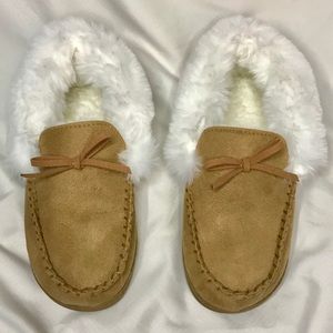 Alpine Sheepskin Tan Moccassins